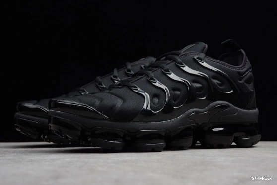 Plus 924453-004 Triple Black Nike Air  VaporMax 0925